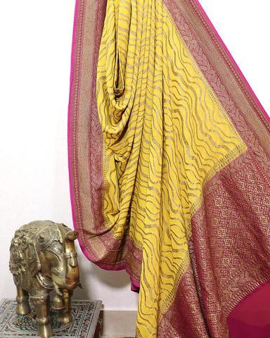 Durga Puja: Dress up on Day 1 in style - SILK KOTHI